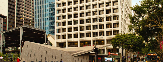 Moderne Gebäude und Architektur im Stadtzentrum von Brisbane um die LISA! Sprachschule